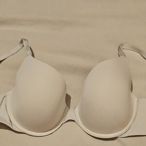 **Clearance** Victoria's Secret Uplift Demi-bra